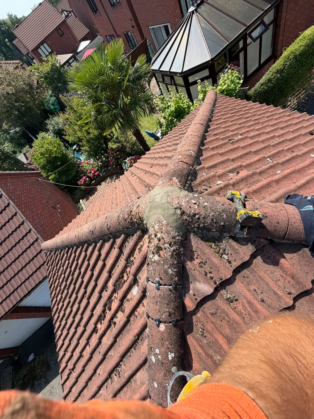 Gutter & valley clearance